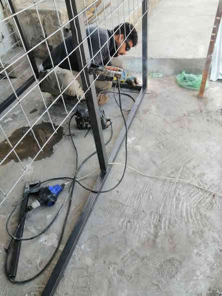 حداد متنقل أي شي نشتغل في كركوك لتواصل *********** )))***********
