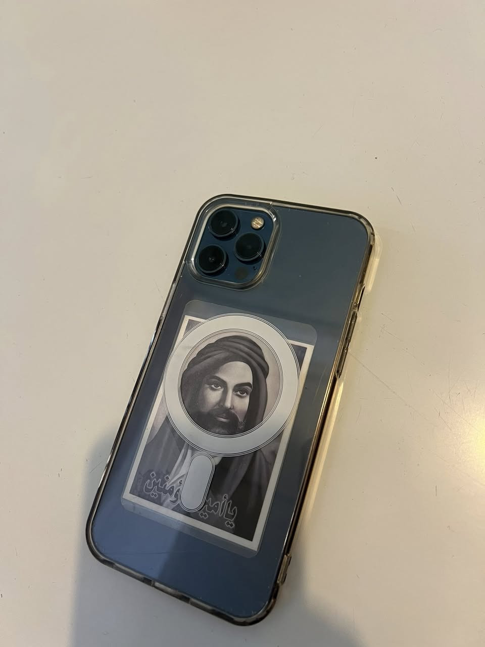 سلام عليكم ايفون ١٢ برو ماكس ذاكره ١٢٨ مرتب ونضيف كله شغال فيس ايدي كلشي شغال مابي نقص سعره ٣٥٠ وباقي تفاصيل خابرني ***********
