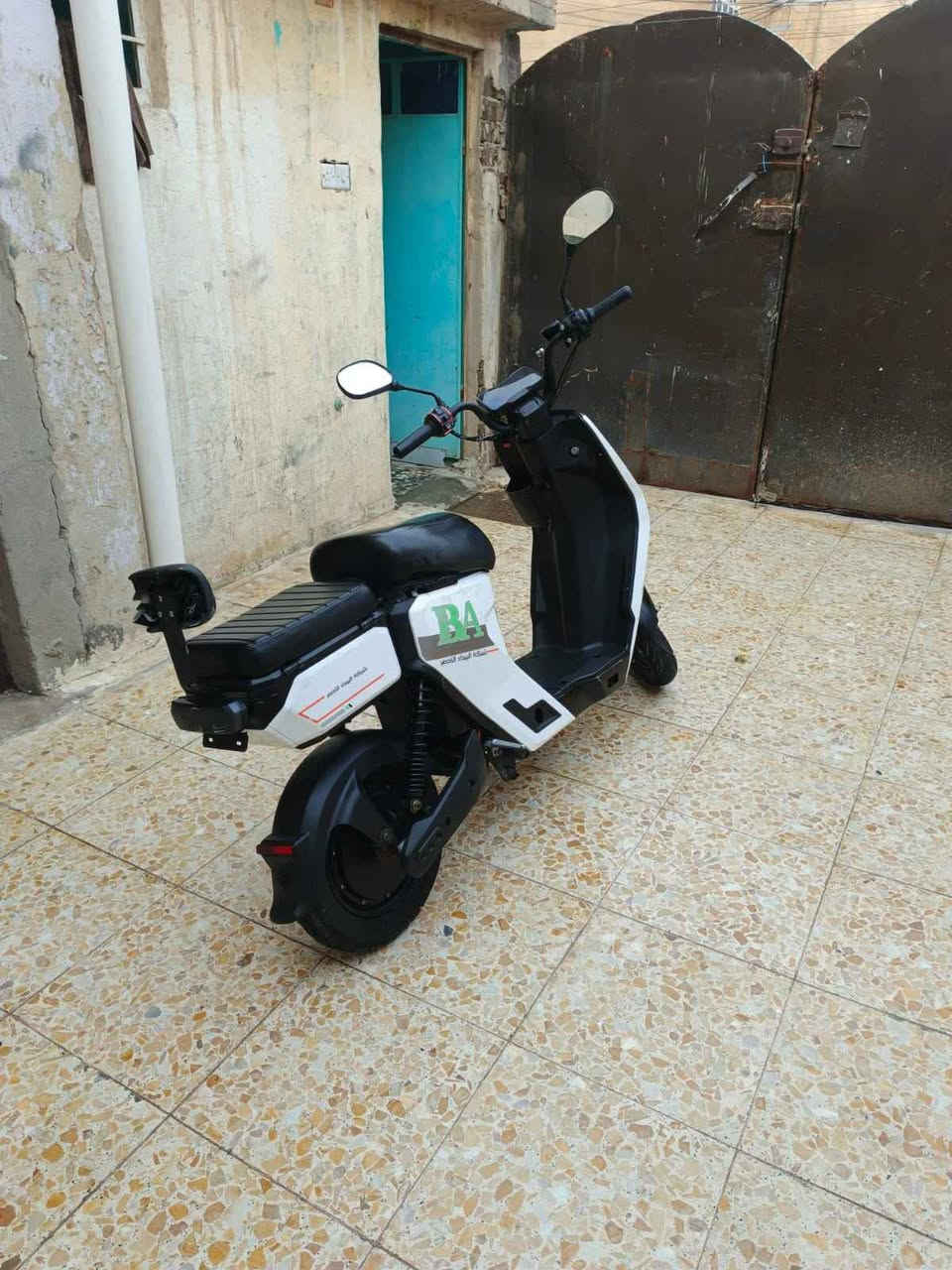 💢 دراج (BA) من ||شركه البيداء الاخضر|| 
📍حجم الملف 800 حقيقي
📍 5 بطاريات.. البطارية الوحده32 امبير 
📍سرعته 50 حقيقي
📍 بريك امامي هايدروليك
📍منفذ شحن للمبايل .. 
📍 ما بيها أي نقوصات كاملة + نظافتها 95% 

💢 السعر: 400 الف 
للتواصل واتساب : ***********
💢 مكاني: بغداد ، بغداد جديدة ، الامين الثانية
 
رجاءا .. العندة ملاحظات لا يكسر بحلال الناس بغداد, العراق
