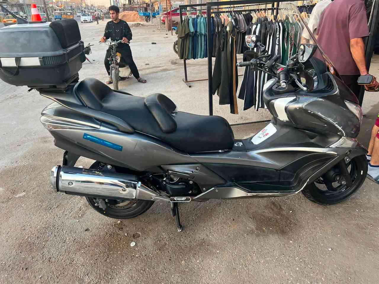 مرخص صاح الكروب
سلام عليكم سلفر جيتي محرك 400 مكفول من برغي 
ماشية 35 علية جنطة اوهوائيات العنوان بغداد حي أور سعر خاص ***********
