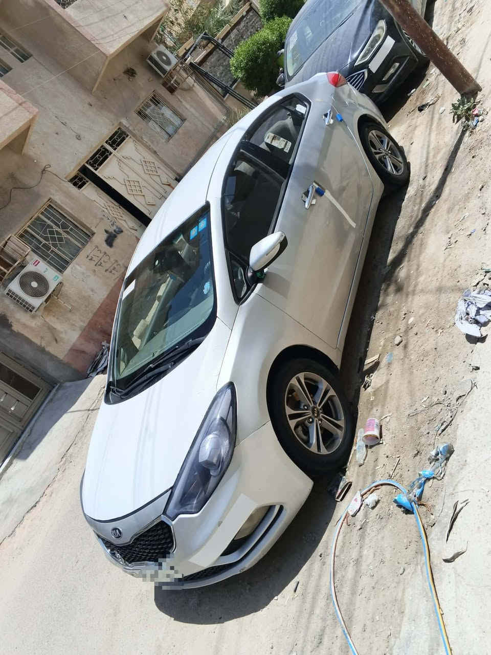 سياره كيا سيراتو مديل 2016 وارد خليجي سياره مكفوله من الكص والعيب الشرعي مكينه 1600 وكير مكفولات تبريد ثلج حداديه 100% ماشيه 260KM شاشه تاب اشاير امريا سنتر لوك تحكم استيرن جهتين ويل كب كروم سياره جاهزه اي نقص مابيه سعره 85 مكانه ذي قار المركز 
***********
