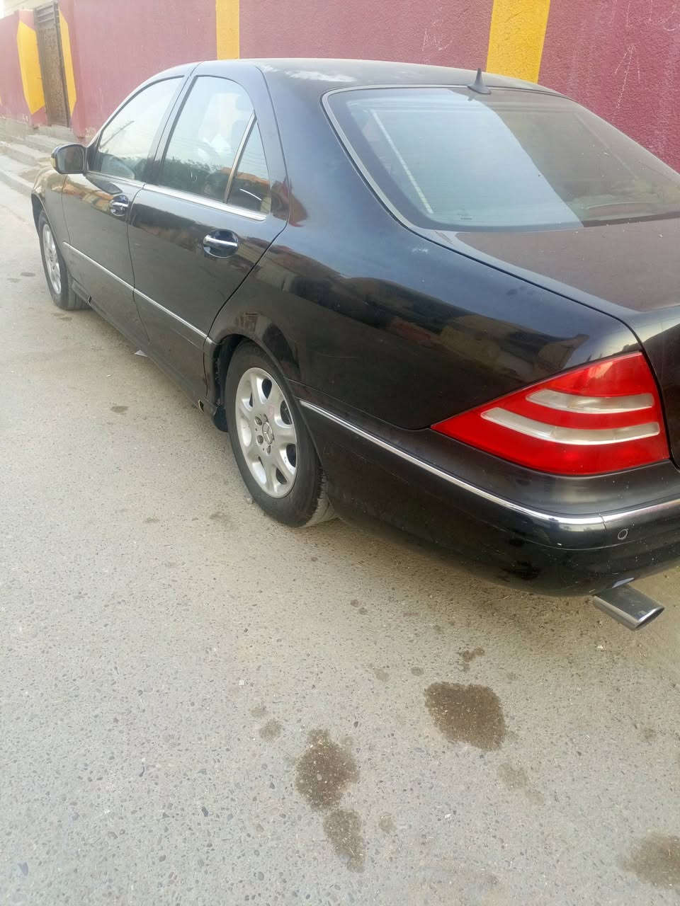 السلام عليكم    مارسدس غواصه للبيع فقط. موديل 99 رقم ذي قار سنويه بسمي تحويل ثاني يوم. مشروع وطني..
السنويه صاقطه. يعني اليخذه كبل الرقم الجديد.  محرك كير خير م̷ـــِْن •اللّـہ̣̥   غرفه نضيفه. صدر جديد السيارة علئ البلاد مامصبوغه بيه بس بنيد مصبوغ وارد ياباني.  وجراد بالقمارة واضح بالصور  وباقي التفاصيل معروفه. 320 غواصه. فتحه حساس امامي خلفي برده خلفي    العنوان بغداد. منطقه الحسينيه قرب مطعم. الامير.  والسعر83 او بيها مجال للطيبين. وهاذة رقمي*********** غير متواجد ع النت.   رقمي بي وت ساب واني حاضر. والي مايعجبه السعر. اكو هوايه والله يرزق الجميع والسونر موجود بالصو
