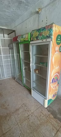 عارضات ايكور مستعمل شرط التبريد عدد 4 قطع السعر الواحد 225 الف  077336...