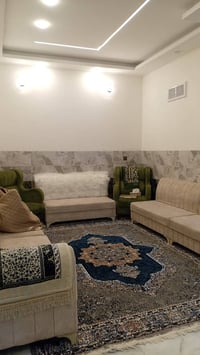 ديوان تركي • ٩م • مع كراسي