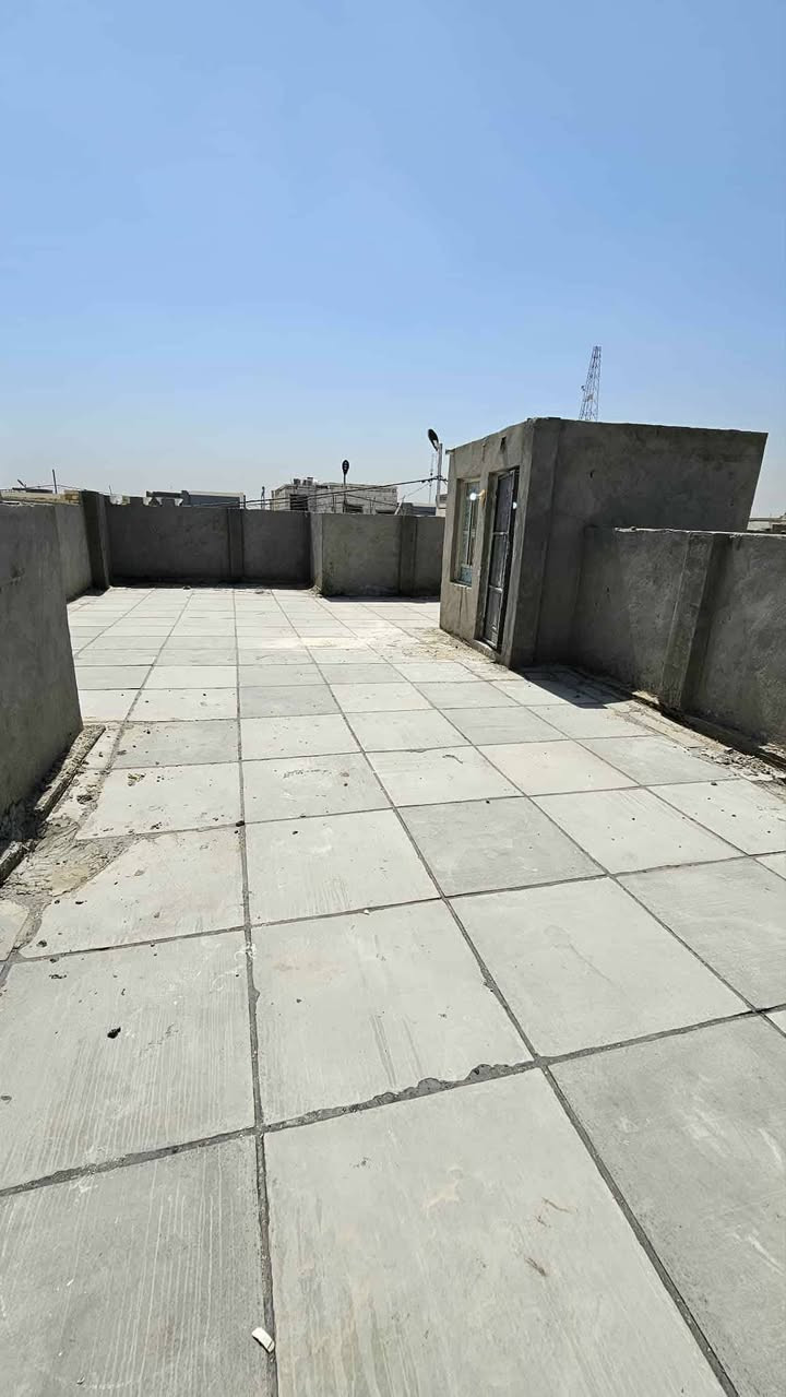 يعلن مكتب  اليرموك  للعقار ⚜️ الدار المســــاحة150متر مربعه
. طابو   زراعي وقرار محكمة 🪐
⚜️ العنــــوان ⚜️  النجف //  
         🔆  الــتـــفـــــاصـيــــل  
الـبـنـاء  درجة اوله البيت مامسكون 
(( طـــابق الاول)) يحــتوي علا غرف، 2 وصاله + ومطبخ مفصول+ وستقبال  وصحيات داخل وخارج. 

🔱الــســعـــر  //52مليون. 🥰

             ملاحظة (((توجد كافت المساحات والقطع  )
⚜️        
((للاستفســار مراجعـة المكتب  #_للعقــار_والمقــاولات
العنــوان مكتب اليرموك  العقار مقابل قرية: الغدير اعمـود 282 #مكتب_اليرموك  العقار_

*********** او الاتصال على الارقام.🟡🟡📞📞📞♾
   🔆📞تطبيق وتساب موجود
او مرسله  😊
