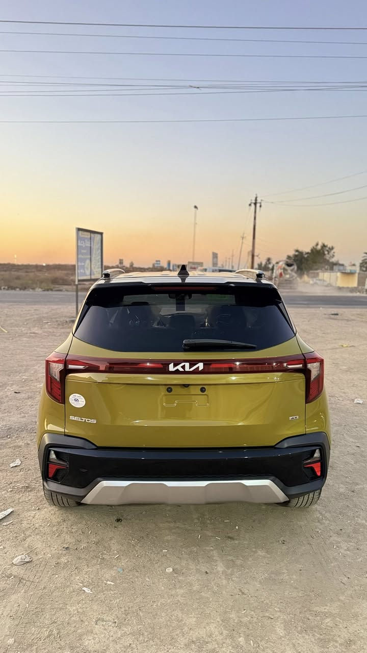 كيا سيلوز 2024
للون مميز 🧡
عداد المسافه : 23 الف 
الضرر : بنيد مصلح نفسه بدون تبديل 
حجم المحرك : 4 سلندر 2000 دوش 
المواصفات S
بصمة تشغيل وابواب  -  تشغيل عن بعد 
- شاشة دجتل - كامره خلفيه 
مقاعد جلد - تدفئه مقاعد - تبريد قطعتين 
رادار جانبي خلفي 
اشاير مري - لد امامي نهاري ليلي 
 - بكلايت لد - زعانف قماره
للاستفسار ***********
