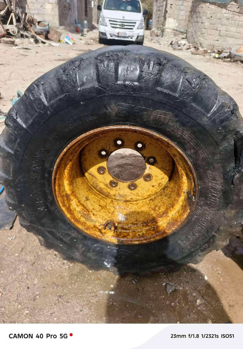 سلام عليكم تايرات شفل البيع كاملات هن وركانته سعر4ورقه ***********
