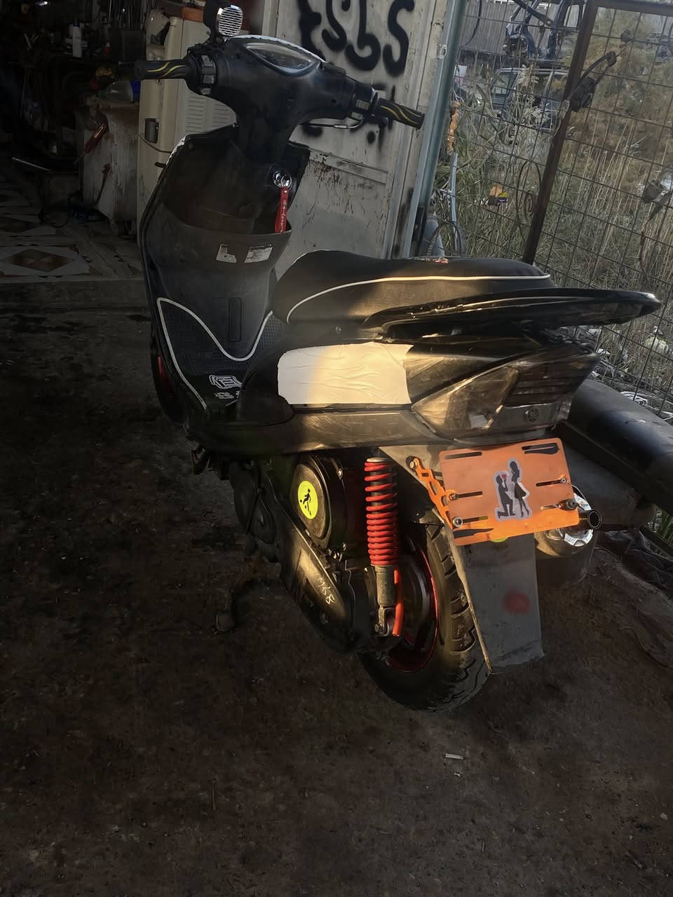 سلام عليكم ماكس عدلة رمبةختم واحد عدة بس لكفر لكدام مبدل مكينةبرغي ممفتوح بيهة شلعة معدل نكرة سلف بكل وقت عليها ويالة رياضي كلج امامي رياضي صالنصة قطرة قبق فلاوين واقية رقم سعرها ٦٥٠وبيهامجال مكاني ديالى خالص هبهب ***********
