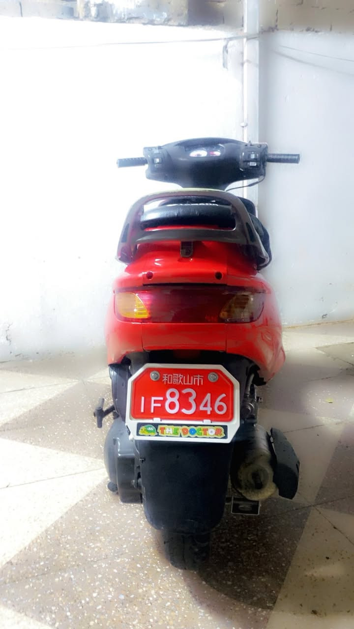 دراجه فراشه البيع دراجه نضيفه وحلوه دراجه كامله مناقصه شي دراجه أحله من صوره شاهد الله سعره 375بيه مجال  مكانه ديوانيه للاتصال على الرقم ***********
