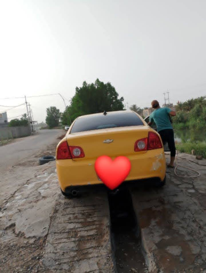 مالييو مديل 2012 مكفوله عام مكينه جديده +تدفئه +تبريد حداديه زينه كهربائيات شغاله من الطول للطول رقم صدامي راعيه ابغداد يحولك شوكت ماتريد مصفره غرامات بس عليها هيئه قليله كامره شاشه مكان السياره سوق الشيوخ السعر 60 وبيها مجال رقم ***********
