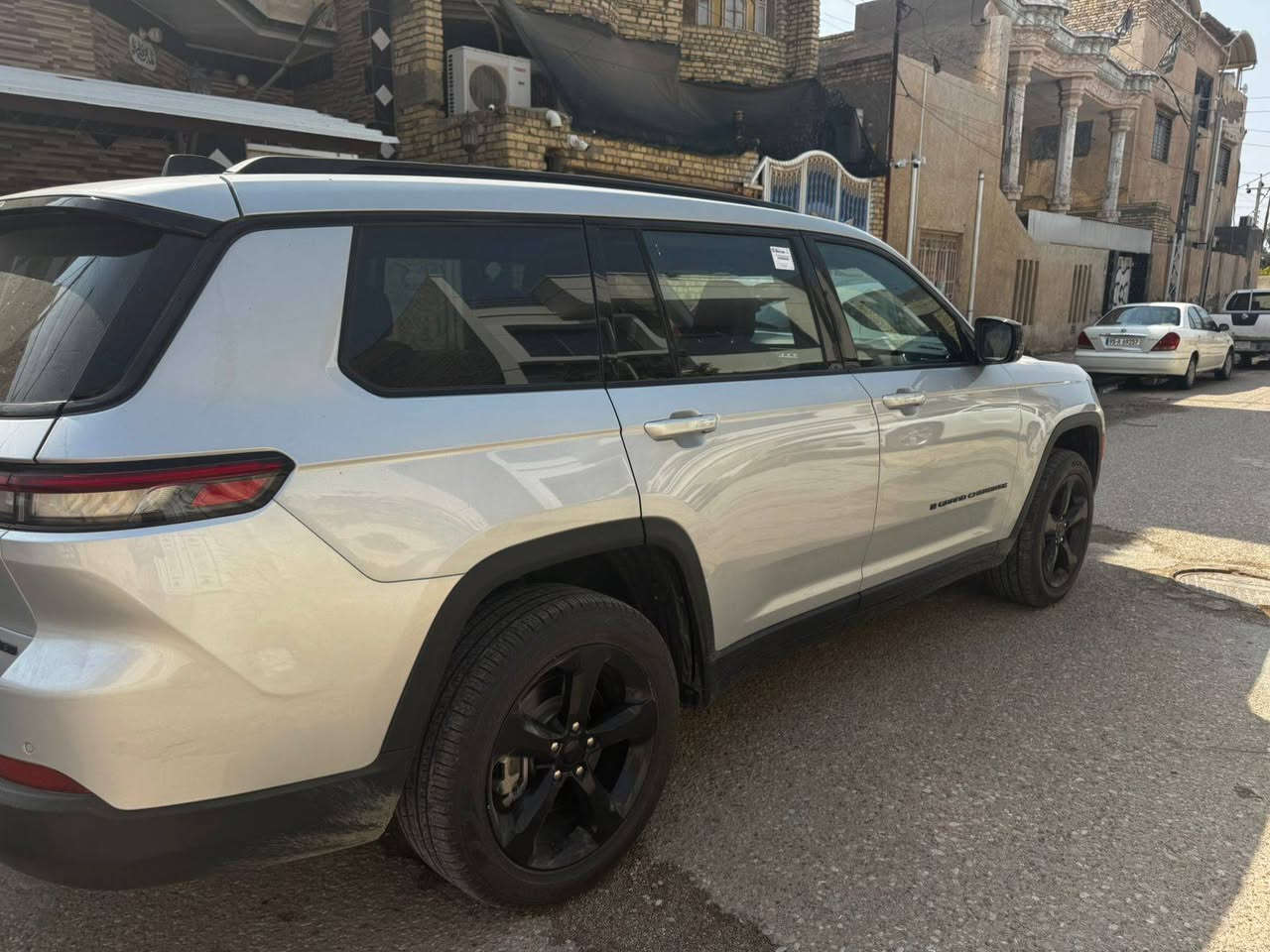 جيب كراند لمتد 2024 ٧ راكب مرقم شهداء ميسان تبديل باب وجاملغ نفس الون ماشيه ٨ الاف 
هاتف *********** السعر 350 وبيهه مجال
