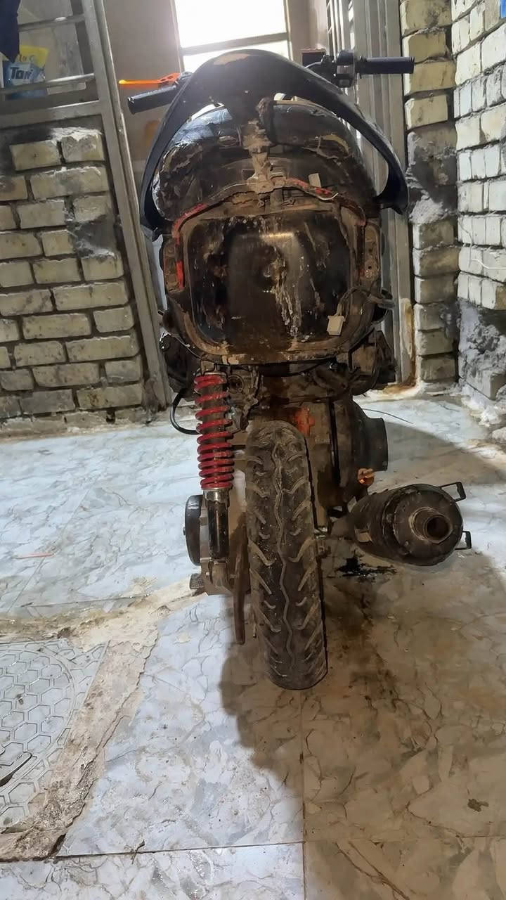 ماكس عدله للبيع سعر250 وبيه مجال شغاله نكره سلف نقص بس شوته وصالنصه بوشه55مكاني بغداد الدوره رقمي***********بي واتساب
