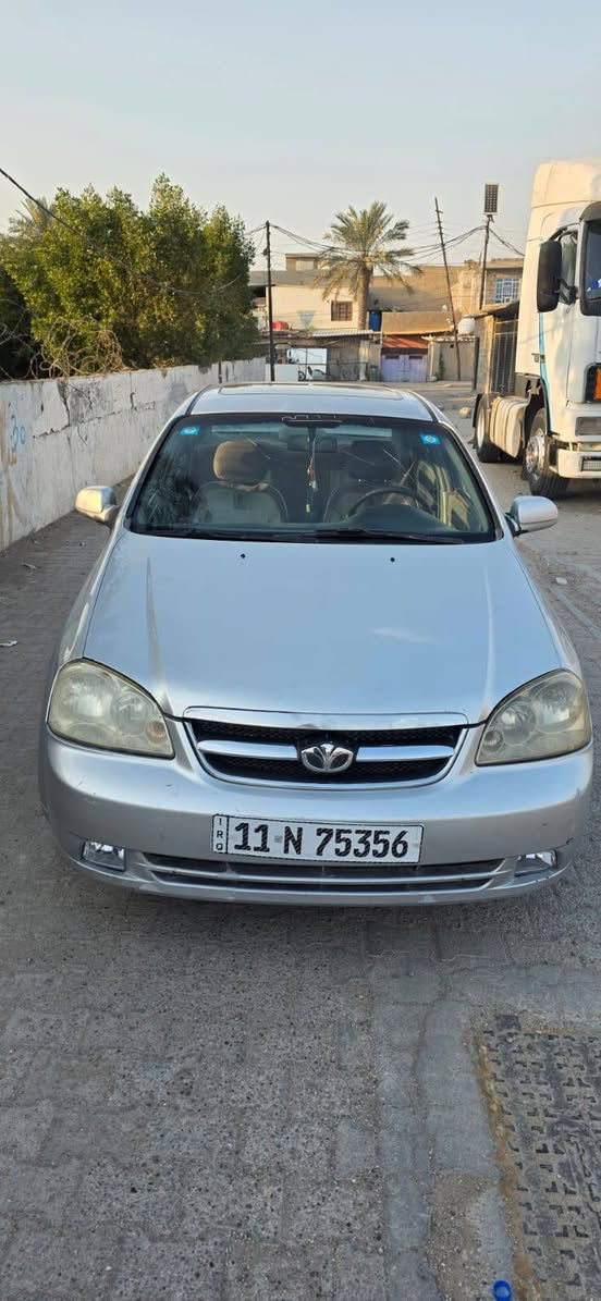 سلام عليكم
دايو لستي 2008 السياره مرشوشه احزام مكفوله من الحادث مكينه كير خير من الله تخم تاير تبريد شغال حدادية 60بالمية 
العنوان المحمودية رقم الهاتف ***********
السعر 65 وبيه مجال
