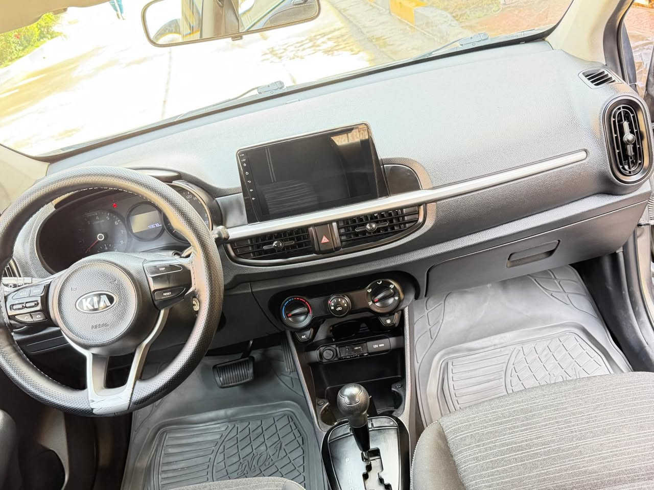 السلام عليكم
بيكانتو ٢٠٢٠ ماشيه ٤٣ الف
بيها باب صبغ خلف باب الصدر ودعامية مبدلة اثر شخوط والدعامية القديمه موجوده كير محرك مكفول 
السعر ١٠٤ 
مكان السيارة ثعالبة -الشعب
***********
