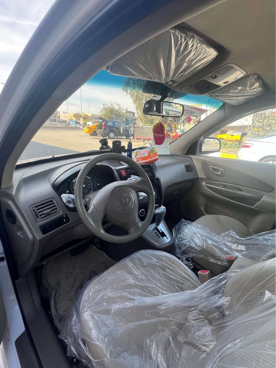 سلام عليكم توكسن للبيع موديل 2009 بسعر مناسب جدا ✅ ***********
سياره كلين بدون صبغ بدون ضربه ✅
ماشيه 190 Km ✅
سنويه جديد دفتر بانزين بيها ✅
سياره مشالله مال بيت ✅ 
العنوان كركوك رقم هاتف *********** كركوك, العراق
