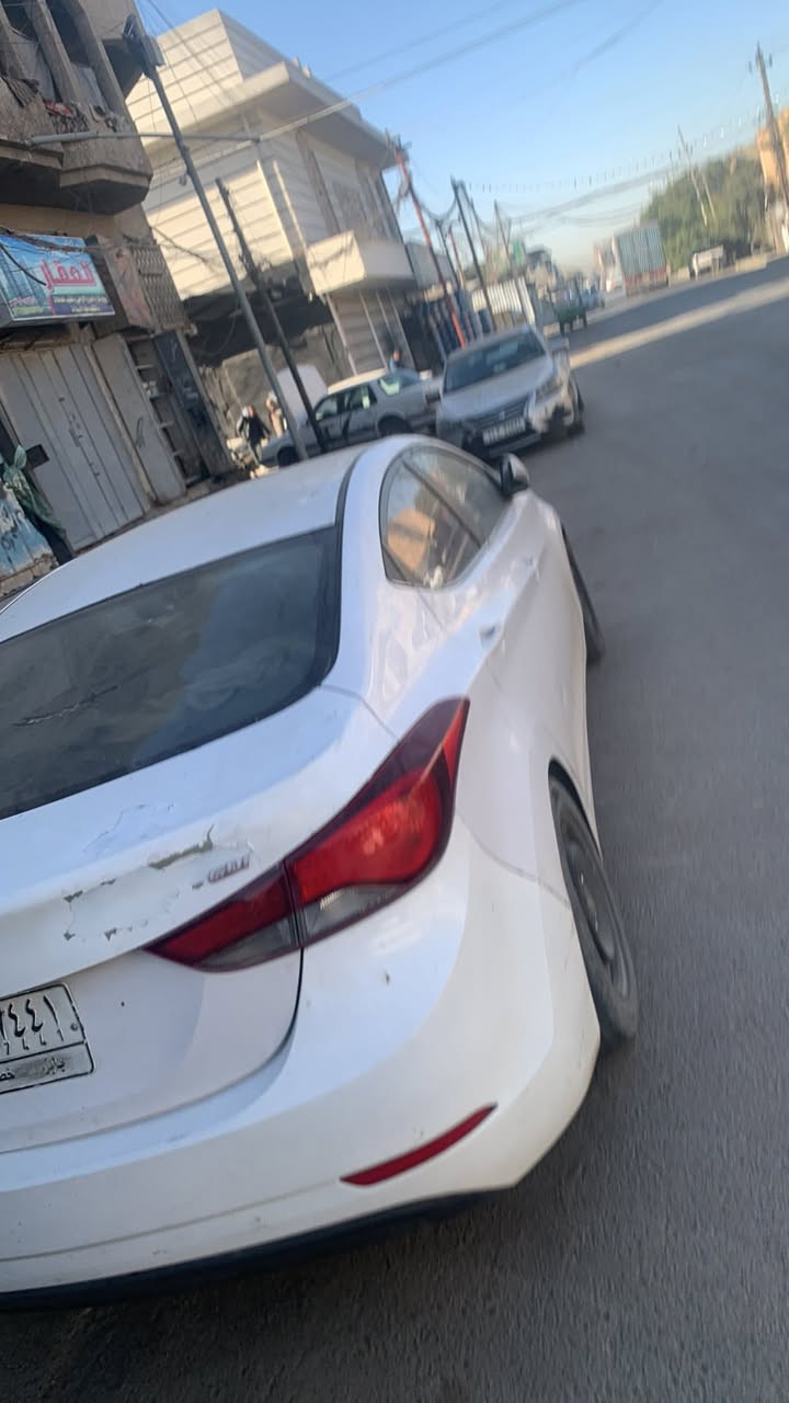 السلام عليكم اخوان النترا 2014 وارد كوري السياره مبدل بيها قماره وبنيد صبغ والباقي كدام عينكم لغد شاصي مكفول كيرها مكفول مكينتها كايمه gdi سعر المكينه هيه وتبديلها 7 اوراق سعرها69 وبيها مجال كلش بسيط كلش .  
وهذا رقمي. . . .
اتصال *********** 
واتس اب***********
