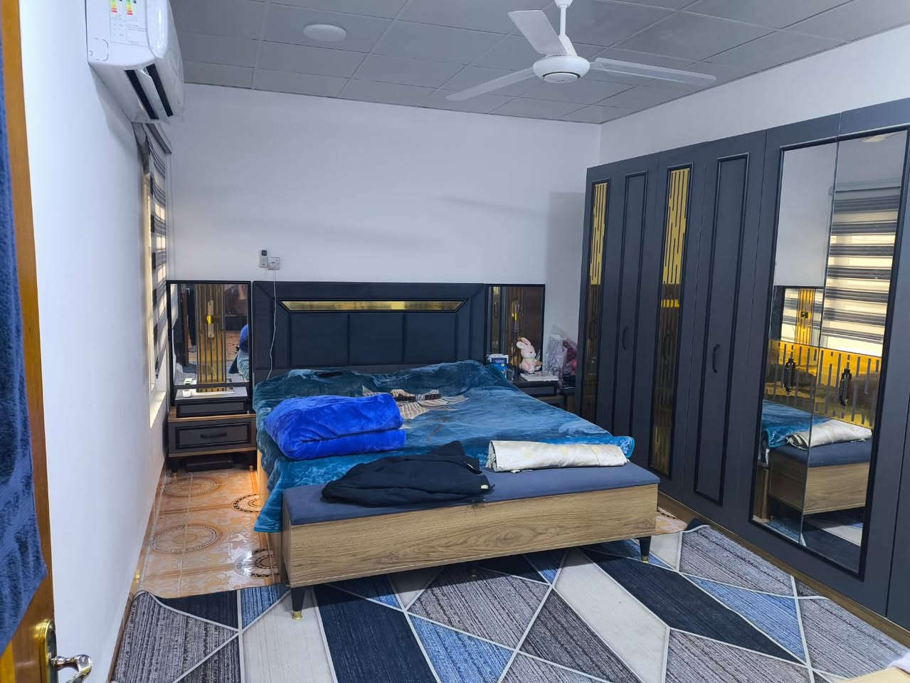 دار للبيع طابو ملك صرف
مساحة متر واجه 10
الموقع كركوك ال 55 خلف اقصى مول وقرب جامع المحمدي 

الدار طابق واحد يحتوي على 
گراج سيارة واستقبال ومطبخ وصاله كبيرة 
وغرفتين منام وصحيات داخلي وخارجي

سنة البناء 2015 - عرض الشارع 10 متر

💵السعر 130 💵مع مجال المعاملة مع صاحب العقار مباشر 

 1- التعامل يكون مع صاحب العقار الشرعي
2- المكتب  وسيط بين الطرفين ولحفظ الأجراءات  القانونية والتأكد من صحة العقار قبل تسليم اي مبلغ بأشراف قانوني 
——————
3- الرقم الخاص بالمكتب للأتصال ***********
—————
4-موقع   المكتب كركوك حي الواسطي 
سايدين العمارة الخضره مقابل شقق الغاز               ومجاور دكتورة سلوى البياتي 
 🏦مكتب سُلطان العقار 🏦 
 بأدراة أستاذ سيف 
 للأتصال ***********
✅نستقبل جميع عروضاتكم السكنيه والتجاريه في كركوك 💯والترويج لها عبر الصفحه الخاصة بالمكتب
للأستثمار والتطوير العقاري  معنا نحو الأفضل المكتب مجاز من غرفة تجارة ونتعامل بأشراف قانوني
