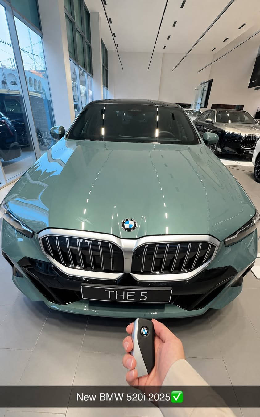 🚙✨ BMW 520i – وكالة العروش
أناقة ألمانية بلون مميز يخطف الأنظار 👑🔥

✔️ موديل 2025
✔️ ماشية فقط 2,200 كم
✔️ وكالة العروش
✔️ لون مميز وإطلالة فخمة
✔️ بحالة  الوكالة

رقم بغداد السيارة

 
مكان السياره بغداد المنصور

للاستفسار
ع رقم  ***********
