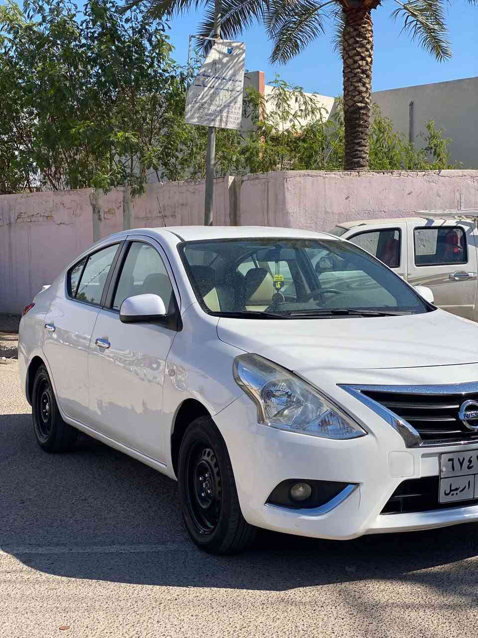 للبيع سني هندي اصلي 
ماشيه90
باب مبدل نفس لون بيها بارد بمكانات بدون صبغ
سعر102$
مكاني بغداد الصليخ 
***********
