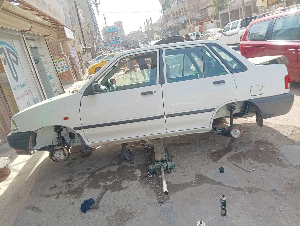 السلام عليكم من رخصت مدير الاكروب المحترم 
سايبه 2011 دشبول نفخ رقم دولي جديد بيه تصليح 
هلالات الداير السعر 35 بيه مجال بصيط شرط التحويل 
بغداد حي الامين الثانيه ***********
