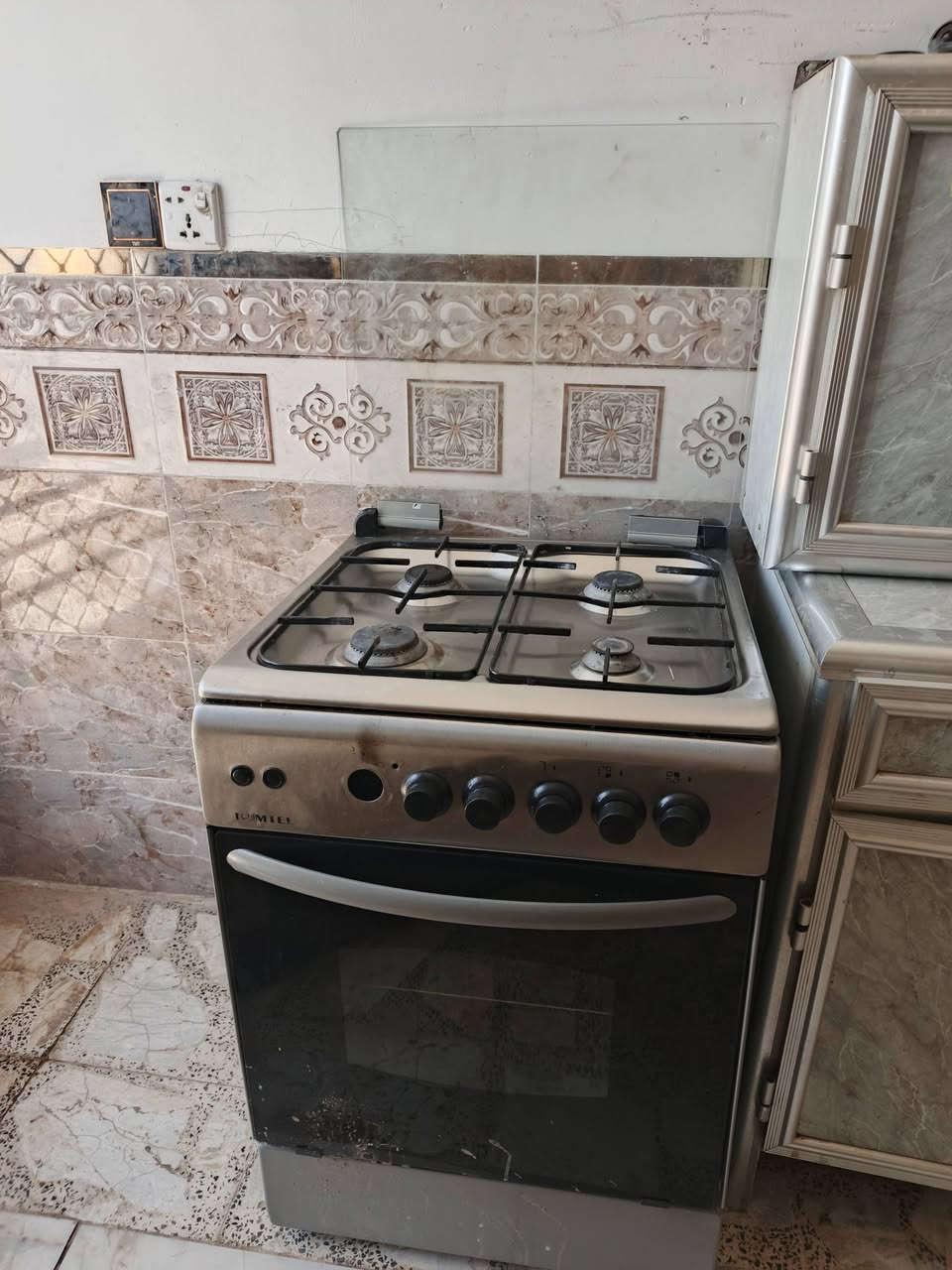 اغراض بيت كلش نضيفات للبيع مابيهم اي ضرركلمن وسعره للاستفسار على الخاص


**إذا كنت صاحب هذا الإعلان وتريد حذفه لأي سبب، رجاءا أرسل رسالة إلى الدعم الفني**