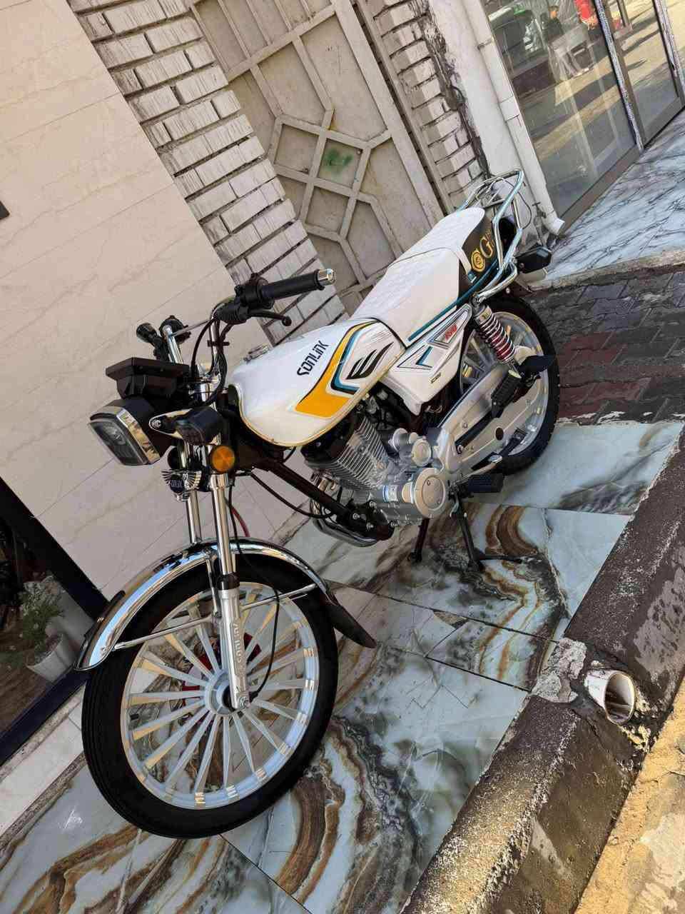 يالله معرض القريشي ديالى بعقوبة قرية خرنابات المصداقيه عنواننا 😍***********👏
توفر ثلاث قطع سولنك اصلي معودك على الجديد كفاله عامه 😘

موديل 25 كفاله عامه شراي يتصل يدلل
