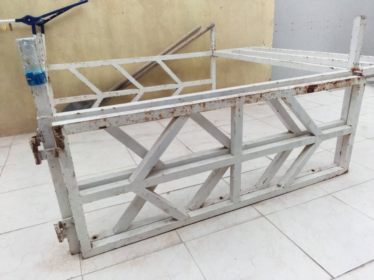 محجر بيكم شبوط نيسان للبيع 
***********
البصرة
