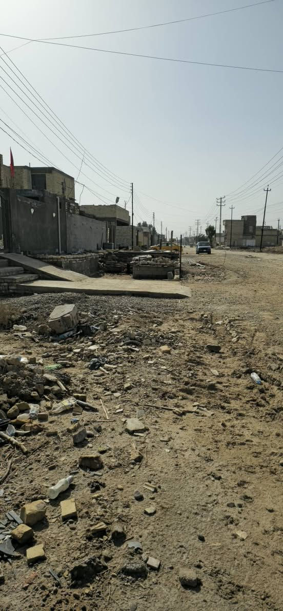 قطعه ارض المساحه 100متر للبيع سبع قصور شارع المشروع وشارع البزل مقابل دلاليه الصادق
***********
