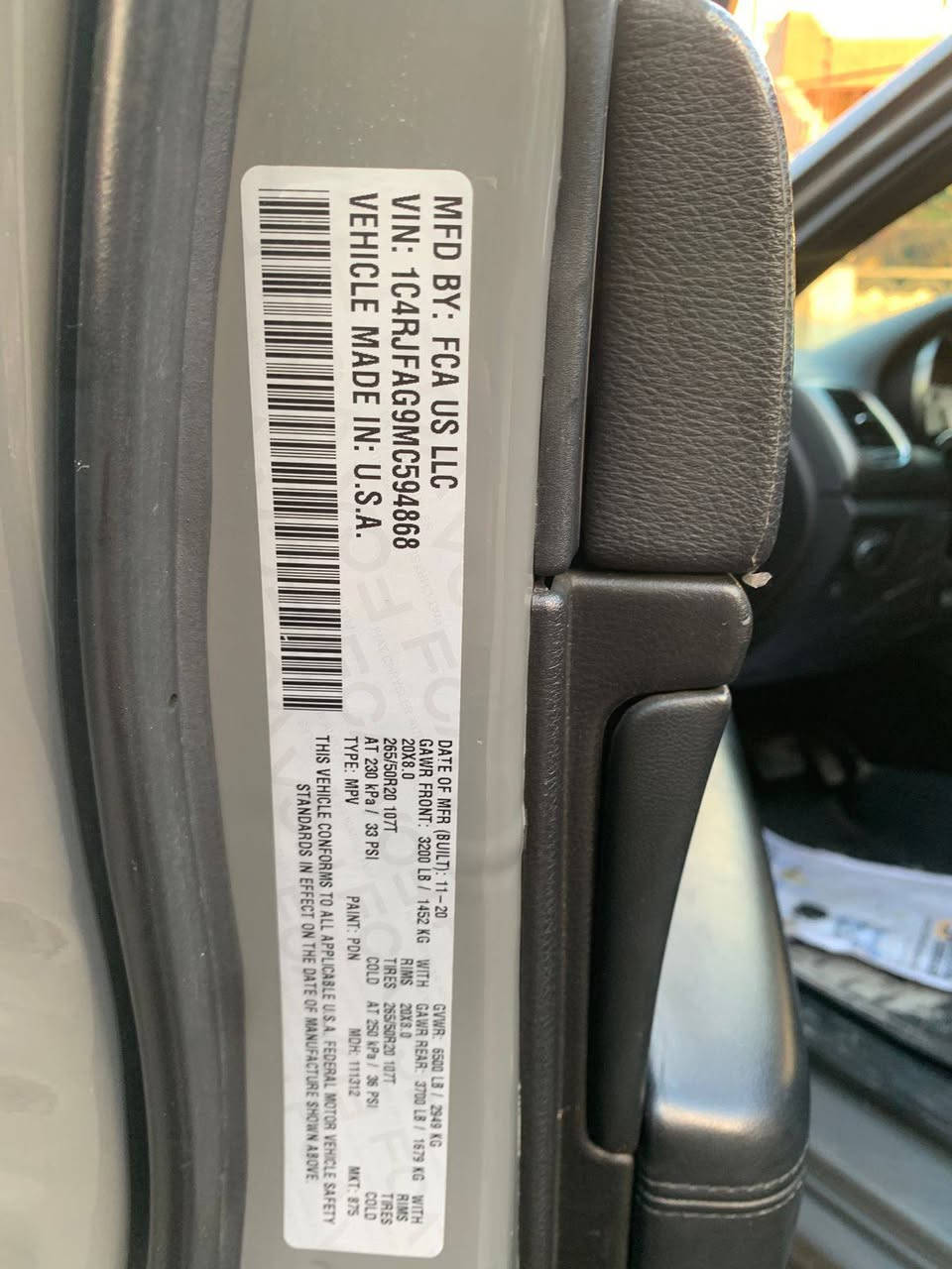 جێپ گڕاند شیڕۆکی 2021 
م / سلایت ، بێ دەبل 
۲ دەرگاو چاملغی پشتی سبوغ 
بێ ناو گرتن بێ ئێڕباگ 
ڕەقەم هەولێر ، ڕەقەمی ڵەگەڵ نیە 
ڕۆیشتن / ٨٤ هەزار میل 
م / V6_ 3,6 کەپس 
نرخ  260 $ أربيل, العراق


**إذا كنت صاحب هذا الإعلان وتريد حذفه لأي سبب، رجاءا أرسل رسالة إلى الدعم الفني**