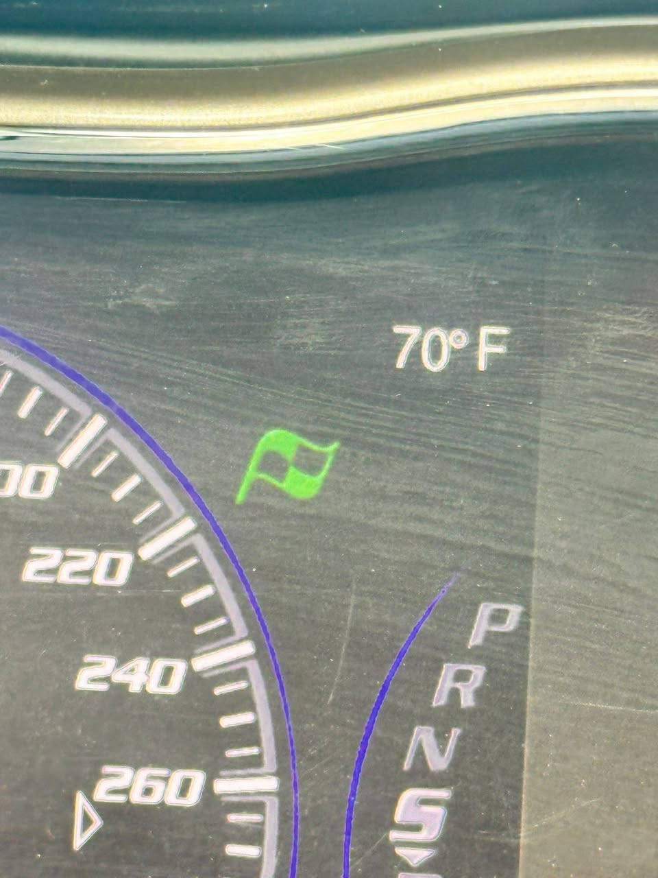 سلام وعليكم جيب لاريدو مديل 14 تحكمات ستيرن دكمه سبورت كير طياره كشنات كهريائيه تبريد تتدفئه تشغيل عن بعد سياره بيه شفتات رياضيه تخم تاير جديد حداديه جديده كير مكينه خير من يم الله رقم ربيل سنويه
جديده تريد وكاله تريد تحويل سعر 158 وبيه مجال 
***********
