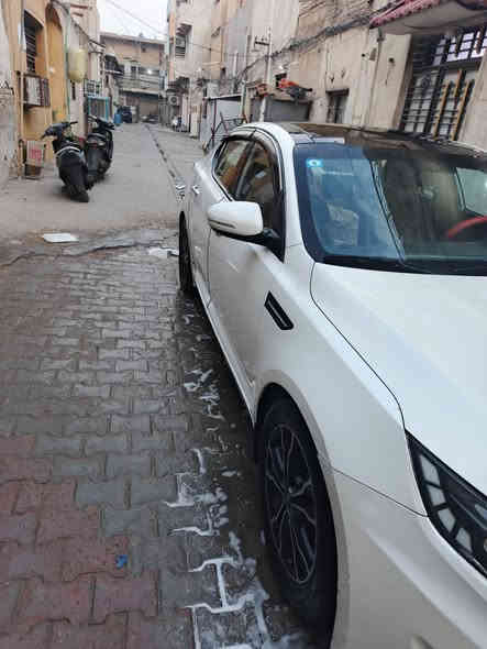 السلام عليكم البيع كيا اوبتيما موديل 2012 خليجي السياره مكفولة بدون حادث بس بيهه قطع صبغ أثر جراد رقم بغداد سنويه لغاية 2028 محرك 2400 دوش هزه جديده تحكم ستيرن تبريد قطعتين بانوراما بصمه مثبت سرعه مكاني بغداد الكرخ ***********
