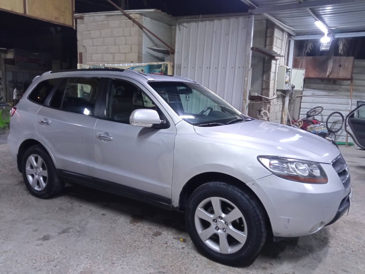 اسلام عليكم سنتافي ادوات متوم كاز سبع راكب افين وثماني رقم اسليماني وبيه حصه كاز ابكل المحافضات السعر خمسين وبيه مجال قليل رقمي ***********
