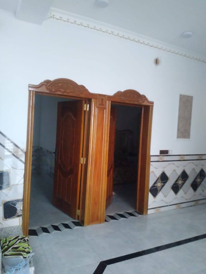 السلام عليكم
١-يوجد لدينا بيوت زراعي عدد ٢ في الوركاء حي العسكري للبيع كل واحد ٢٢٥م يتكون كل واحد من ٢ غرفة ومطبخ وصالة وبراني وكراج صحيات داخلية وخارجية الأول كامل والثاني بيه نواقص للإستفسار الاتصال على الرقم التالي *********** أو ***********
