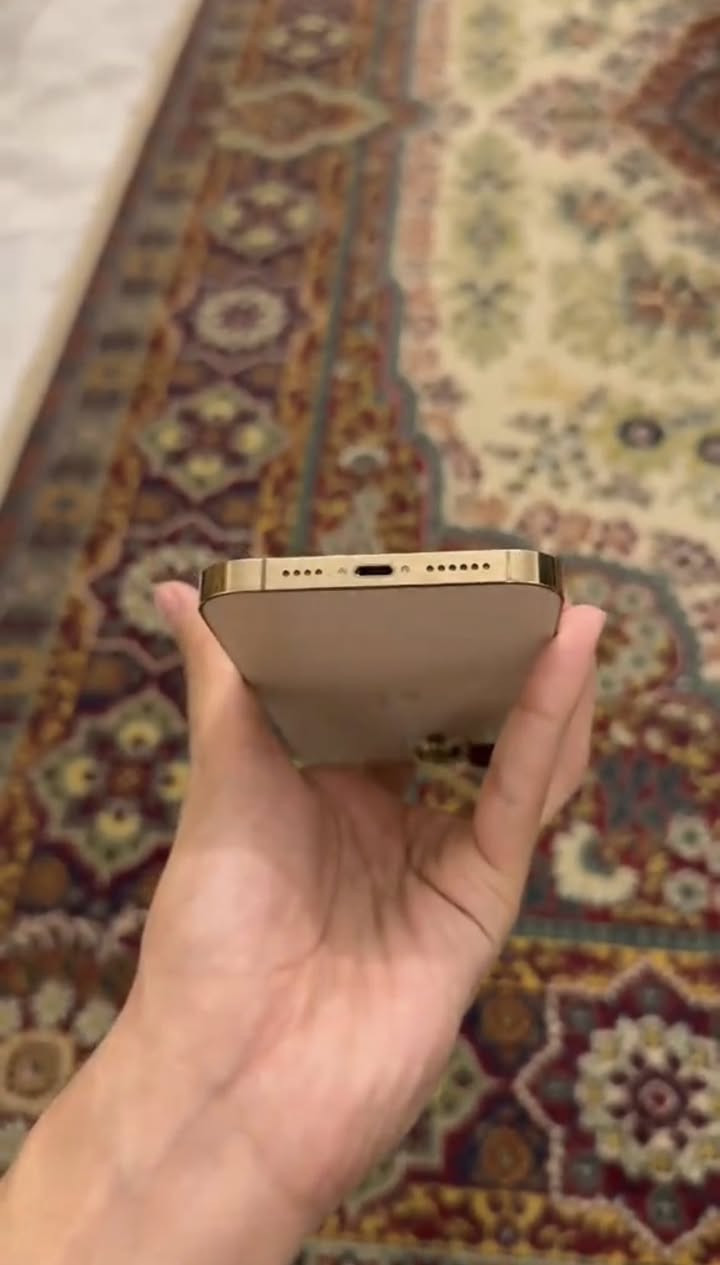 ايفون : 13 برو ماكس 
ذاكره : 256 
بطاريه : 84 ابلادي لا مرفوعه ولا ملعوب بيها 
نموذج A 
نظافه : 100%
مكفول : على الفحص وين ما يعجبك افحص
ضمان : أسبوع 
متواجد خاص + واتساب + رقم الاتصال 
***********
مكاني الشاميه
