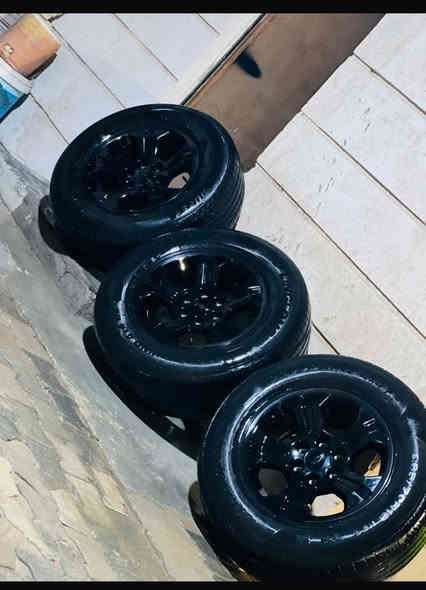 سلام عليكم ويل كب 18 جديد جديد لا بي زلق ولا اي شيء  جديد التاير نص عمر السعر  (6) ورقات وبيهن مجال الرقم ***********/ العنوان بصره
