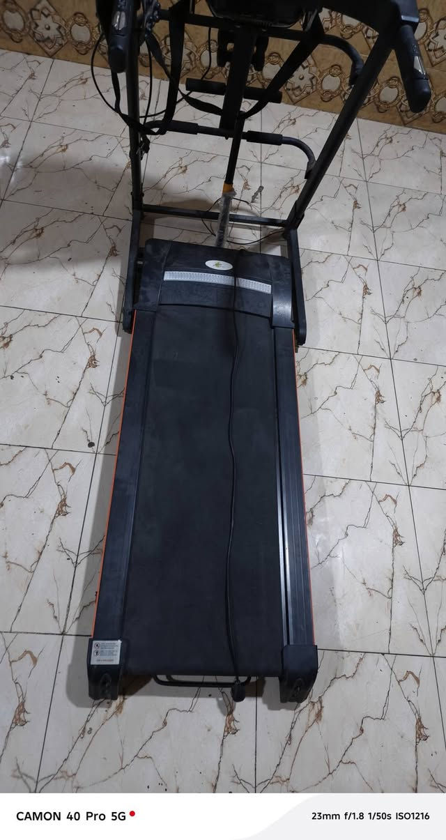 سلام عليكم جهاز رياضي جهاز جديد مستخدم 2 شهرين بس شخص سافر الي يلعب عليه وعافا البيع الشراي بل خدمه البصره رقم الهاتف ***********
