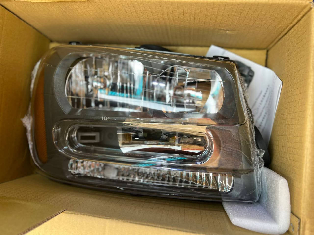 لايت وبك لايت بلايزر
جديد تايوان 

موديل 2003 إلى 2009

عنوان بغداد ساحة الطيران 

متوفر توصيل لجميع محافظات العراق 

***********
