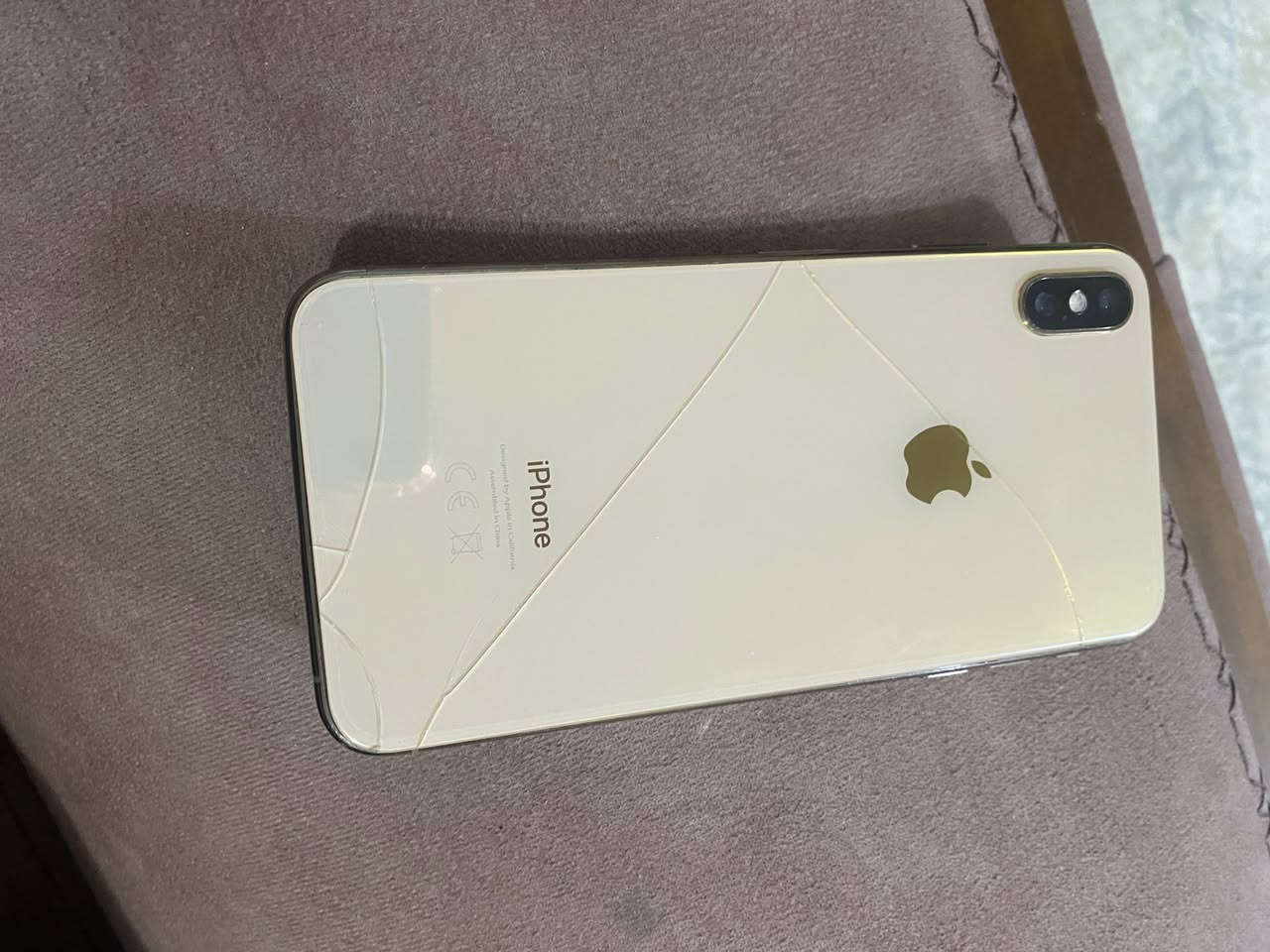 السلام عليكم
ايفون xs max 
ذاكرة 256 
مبدل بطاريه اصليه 
فيس ايدي واكف ب تحديثات 
كامره الخلفيه بيه هزه او رجاج من تصور 
عده هذني مكفول شاشه ٣ خيارات 
قيم بما يرضى الله 
رقمي: ***********
مكاني بغداد حي العامل
