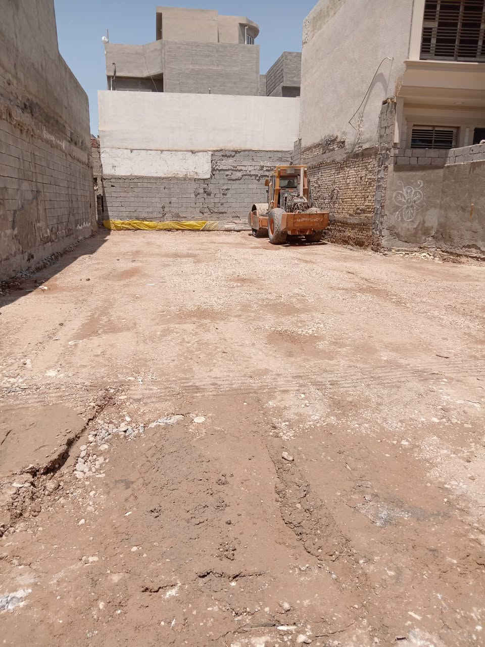 تفليش المنازل وحفر قطع الأراضي و رفع الانقاض وحدل القطعة
للاستفسار الاتصال على الرقم
***********
