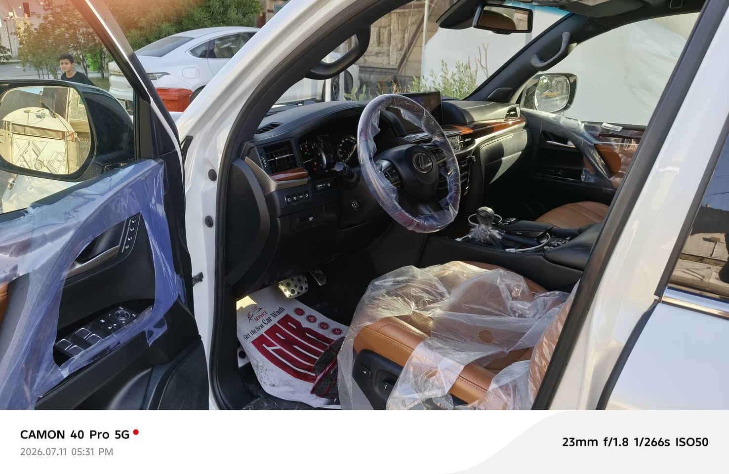 السلام عليكم لكزز 2021 مكفولة على وضع الشركه ماشيه 4000 حقيقي
رقم أربيل تحويل مباشر با اسمي 
مكاني بغداد حي اور 
داخل مشمشي 
السياره كلها على وضع الشركه 
الرقم ‏‪***********‬‏
الرقم ‏‪***********‬‏

