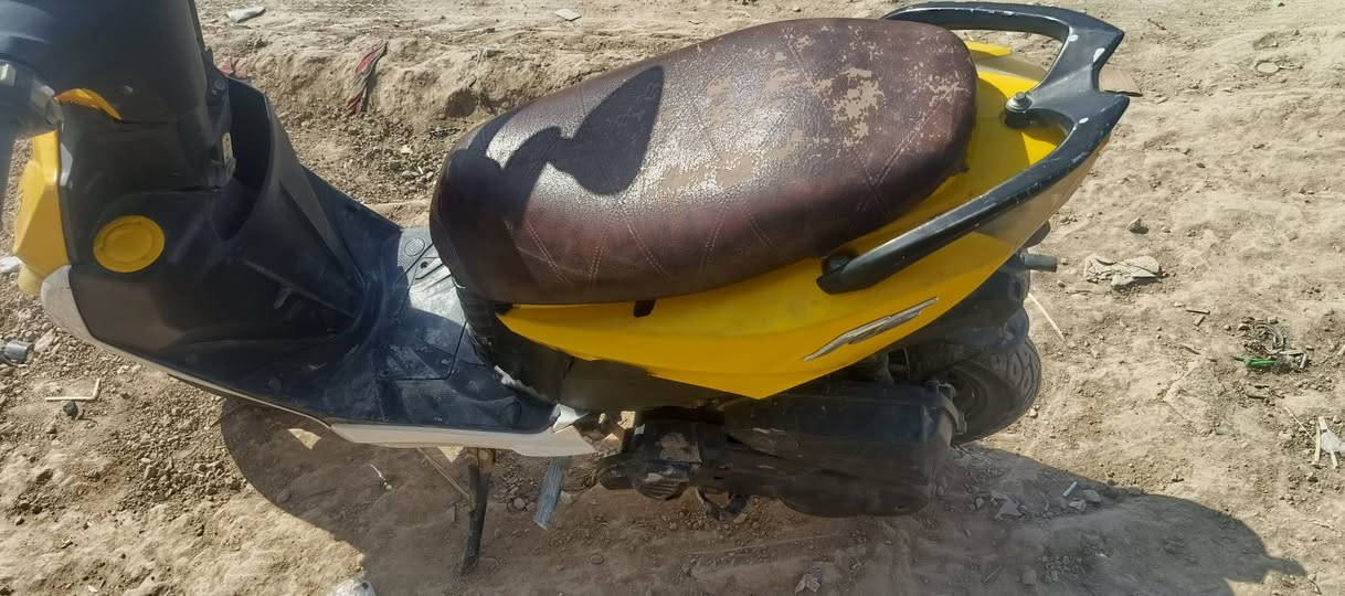 السلام عليكم دراجه اف اس للبيع كهرباء شغاله سلف محركه حلو شغال
سلك كهربائيات كلها شغاله مكاني كوت شارع النفط سعر 200 رقم📞📞☎️ ***********
