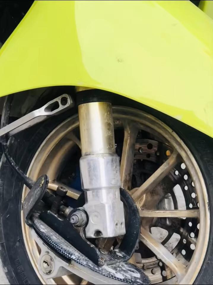 سلام عليكم 
تزويد للبيع شوفت عينگ 
صدر امامي قزم 
فج ارجيس وفلنجه رياضي 
كشن رياضي بوليس
سيبايه بوليس 
دبل خلفي جمس زرك
قبق بانزين وايطار
مكاني كاظميه حريه 
توصيل موجود الرقم:***********
