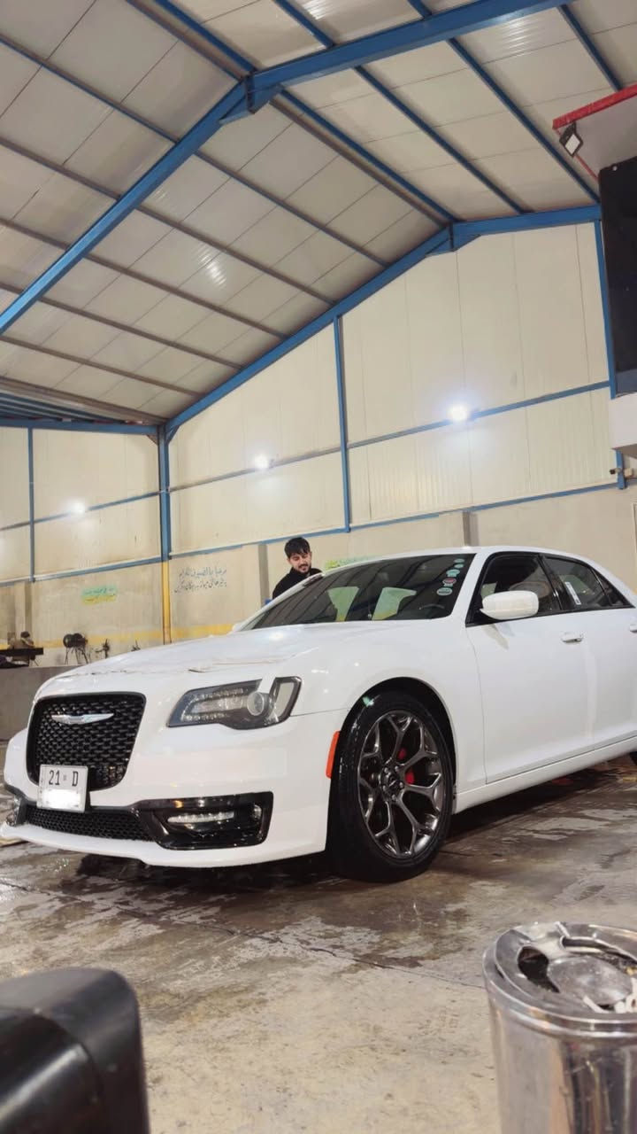 سلام عليكم 
اوبامه 2016 sكندي كلين كفاله 
رقم سليمانية دولي 
موصفات S فول لخير 
كفاله من كلشي بيه مكان تعديل بارد  فقط 
مكينه كير كفاله ماشيه 114ميل 
لبيع مكاني كركوك 
*********** كركوك, العراق
