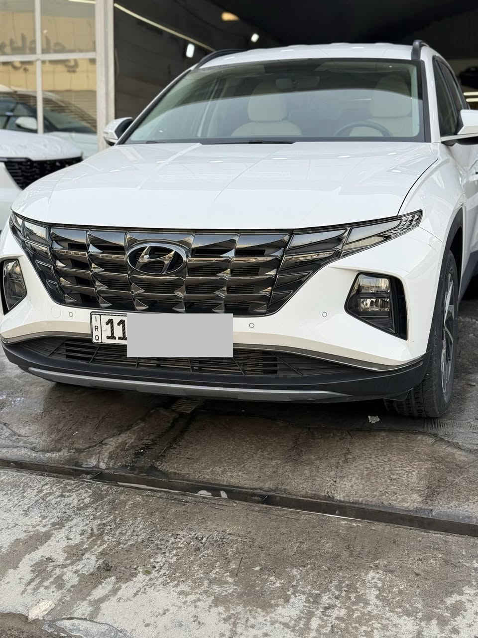 � هيونداي توكسان 2024 خليجي 🚘

✨ المواصفات:
▪️ شاشة
▪️ كامرة خلفية
▪️ تحكم ستيرن
▪️ قطعتين تبريد
▪️ بردات خلفية
▪️ حساسات أمامي وخلفي
▪️ مودات درايف متغير

📍 الممشى: 18,000 كم
📍 رقم بغداد (تحويل مباشر)
📍 مكفولة كفالة عامة على وضع الشركة

💵 السعر: 21,500$

📍 العنوان: بغداد – معارض النهضة
📞 ***********
