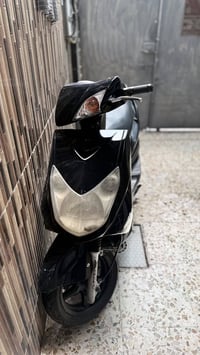 سكنس فحل كوريي دراجه مابيها اي نقص بس ادمه للكلاجات دراجه خير من الله ...