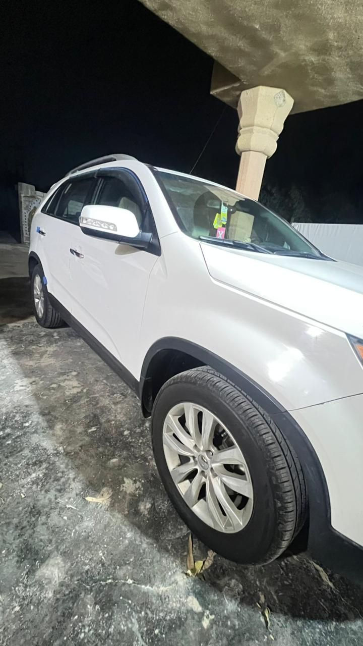 السلام عليكم
سورنتو للبيع
الرقم سليمانيه 
الموديل 2012
فول مواصفات
فتحه سقف بنوراما
سياره بلاديه
محرك سته سلندر (6)
مشروع وطني تحويل مباشر ثاني يوم احولك
سياره قطره صبق مابيه
للا ستفسار اتصل عل ارقام
***********
ملاحضه غير متواجد عل فيس اتصل عل رقم
