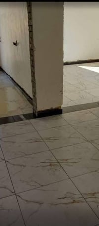 خلفه ارضيات بورسلين جدران المتر 7 ليزر درجه اولى 07735925125