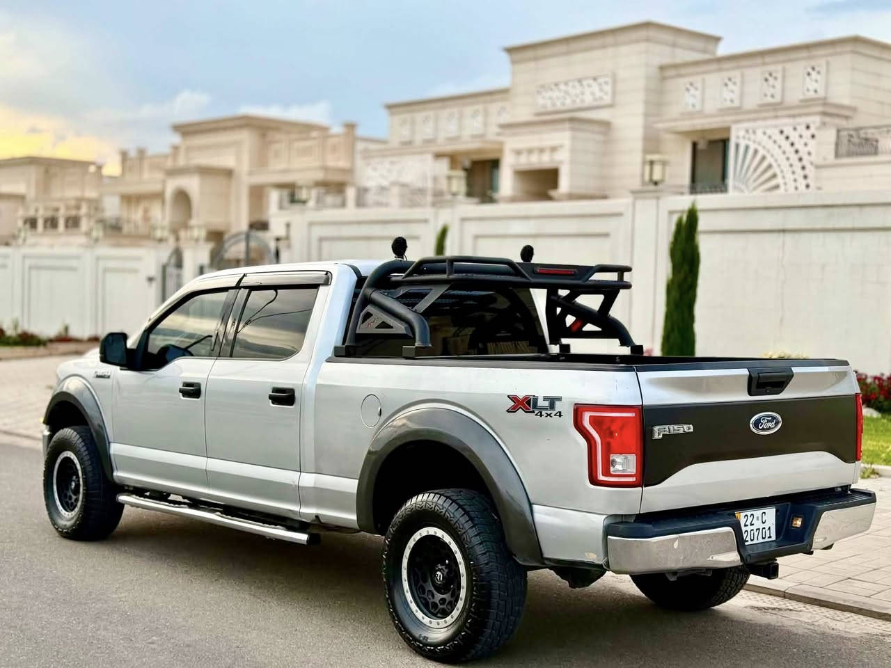 ﷽ 

فـــورد F150 سعرر بلاش 💣 158 $ ورقة 
موديل 2017 
ماشي 100 km كيلومتر 
محرك 6 سلندر حجم 3.5 گير تعليك 
باب طــويل دفع رباعي 
صبغ بيها 4 قطعة 
سيارة محدث كامل رابتر 
سعر 158 ورقة و بيها مجال بسيط 
مكان سيارة اربيل شارع 100 
هاتف ☎️ ***********
***********
انشاء اللة لي تعجبة تصير قسمتة  ومن نصيبة و تحياتي للجميع ✋✋
