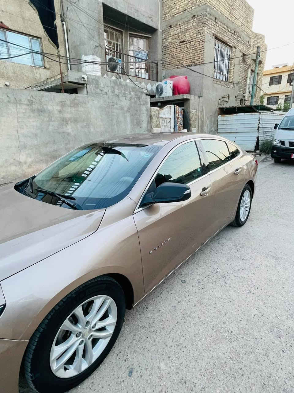 السلام عليكم
ماليبو🚘 2018
فئة / LT 
الممشى 155 /km
الضرر تبديل بنيد 
وشبر جاملغ يم اللايت بارد
تخم تاير جديد باله اصلي 
خاليه من الصبغ 
رصعات خفيفه 
السعر ٨٥قابل للتفاوض 
***********  / بغداد
