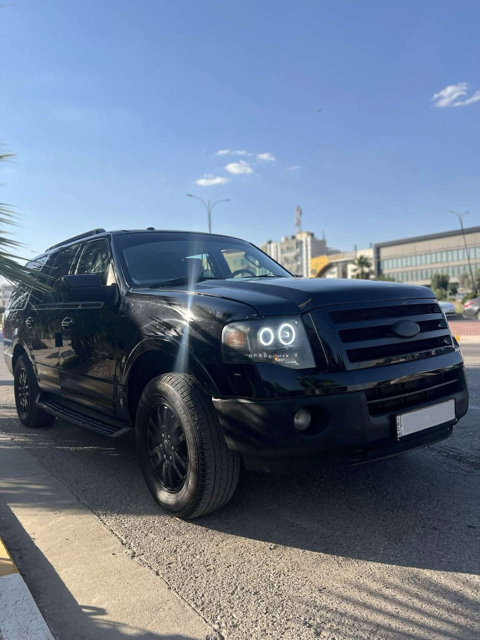 Ford Expedition قصير

موديل 2014 نيفا
لون اسود ميتالك
رقم سليمانية بأسمي تحويل او وكالة
تبريد مركزي 3 قطع
مواصفات XLT
مكينة 8 بستم
حجم مكينة 5.4
دبل اكسل 4x4 فور ويل
لايتات عدسة زينون 
3 قطع صبغ الامامية ايرباك دشبول واستين مرجعات جديد شركة

مكان السيارة سليمانية
للأستفسار :  ***********
